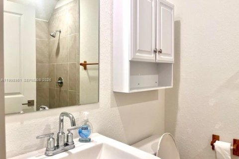 Touwnhouse à vendre à Florida City, Floride: 3 chambres, 118.17 m2 № 2060967 - photo 12