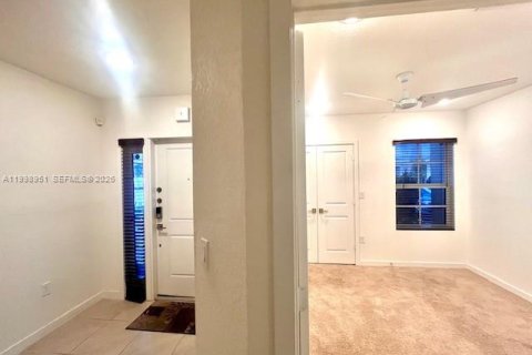 Touwnhouse à vendre à Florida City, Floride: 3 chambres, 118.17 m2 № 2060967 - photo 11