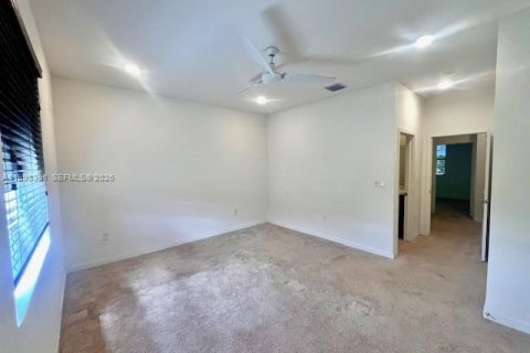 Touwnhouse à vendre à Florida City, Floride: 3 chambres, 118.17 m2 № 2060967 - photo 19