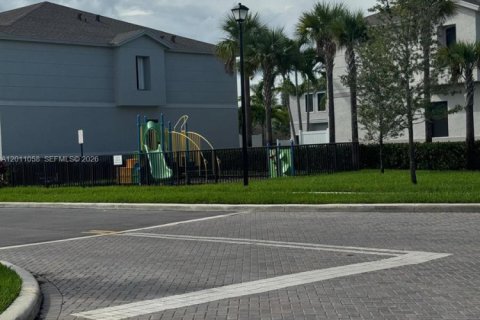 Touwnhouse à vendre à Pompano Beach, Floride: 3 chambres, 123.84 m2 № 2075340 - photo 24
