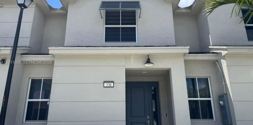 Touwnhouse à Pompano Beach, Floride 3 chambres, 123.84 m2 № 2075340