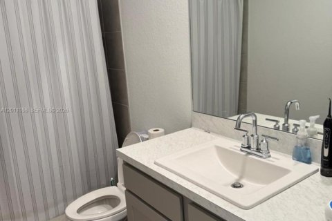 Touwnhouse à vendre à Pompano Beach, Floride: 3 chambres, 123.84 m2 № 2075340 - photo 18