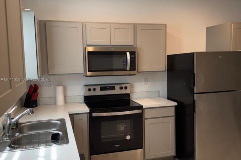 Touwnhouse à vendre à Pompano Beach, Floride: 3 chambres, 123.84 m2 № 2075340 - photo 8