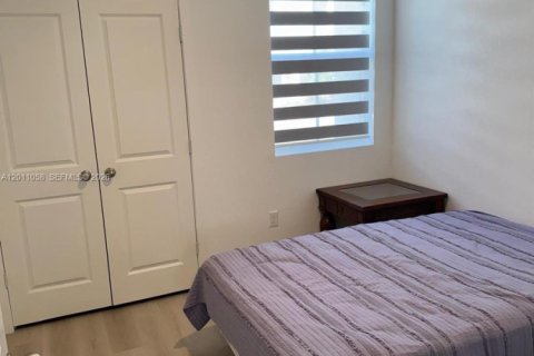 Touwnhouse à vendre à Pompano Beach, Floride: 3 chambres, 123.84 m2 № 2075340 - photo 13