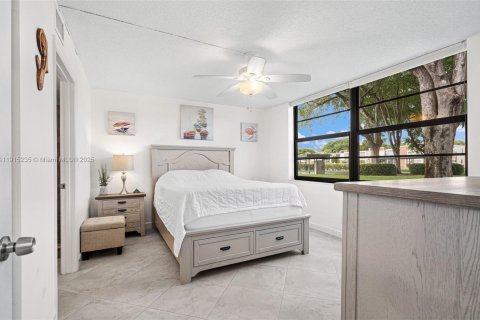 Купить кондоминиум в Маргит, Флорида 2 спальни, 92.9м2, № 1975134 - фото 26