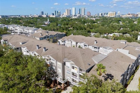 Condo in Tampa, Florida, 1 bedroom  № 1746409 - photo 26