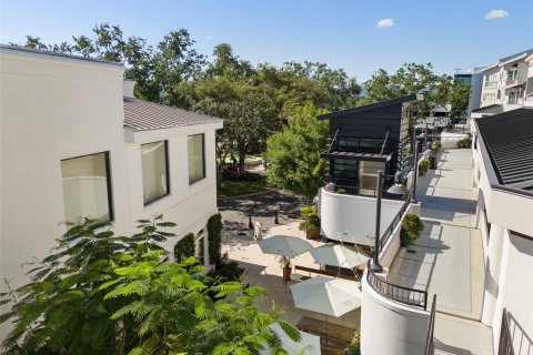 Condo in Tampa, Florida, 1 bedroom  № 1746409 - photo 18