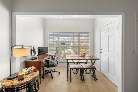 Condo in Tampa, Florida, 1 bedroom  № 1746409 - photo 7