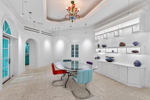House in Delray Beach, Florida 7 bedrooms, 694.07 sq.m. № 2251888 - photo 15