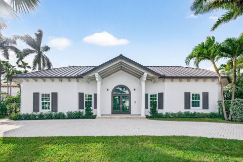 House in Delray Beach, Florida 7 bedrooms, 694.07 sq.m. № 2251888 - photo 2