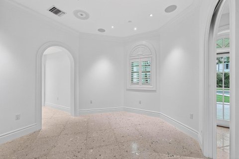 House in Delray Beach, Florida 7 bedrooms, 694.07 sq.m. № 2251888 - photo 17
