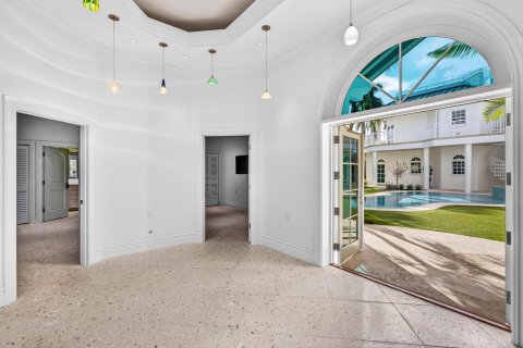 House in Delray Beach, Florida 7 bedrooms, 694.07 sq.m. № 2251888 - photo 6