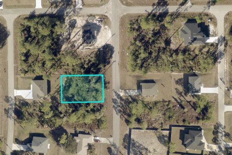 Immobilier commercial à Lehigh Acres, Floride № 2270296