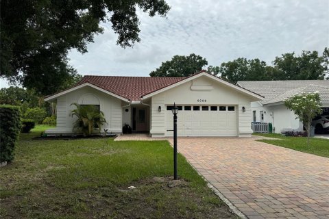House in Sarasota, Florida 3 bedrooms, 168.52 sq.m. № 1828004 - photo 1