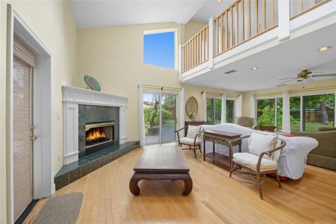 House in Tampa, Florida 3 bedrooms, 300.91 sq.m. № 1912560 - photo 18