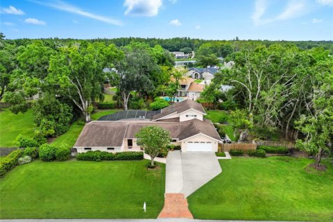 House in Tampa, Florida 3 bedrooms, 300.91 sq.m. № 1912560 - photo 24