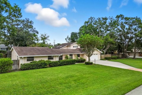 House in Tampa, Florida 3 bedrooms, 300.91 sq.m. № 1912560 - photo 25