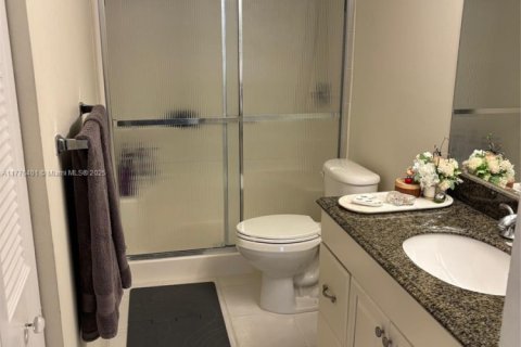 Condo in Lauderhill, Florida, 2 bedrooms  № 1868768 - photo 13