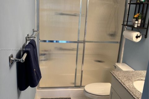 Condo in Lauderhill, Florida, 2 bedrooms  № 1868768 - photo 17