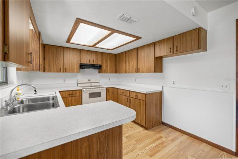 Купить виллу или дом в Оклаваха, Флорида 3 комнаты, 96.62м2, № 1904898 - фото 10