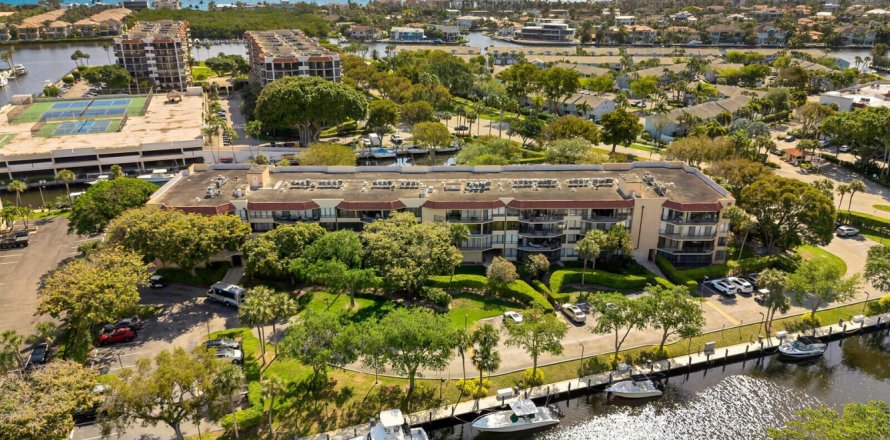 Condominio en Boca Raton, Florida, 2 dormitorios  № 1099978