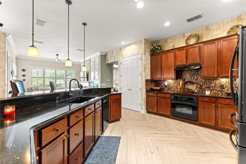 House in Summerfield, Florida 2 bedrooms, 219.99 sq.m. № 2203815 - photo 16
