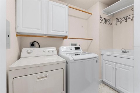 Townhouse in North Redington Beach, Florida 3 bedrooms, 211.26 sq.m. № 1865948 - photo 27