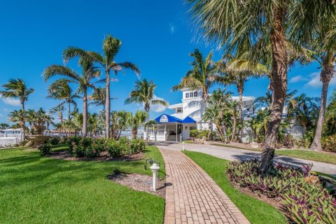 Copropriété à vendre à Boca Grande, Floride: 3 chambres, 143.07 m2 № 2428760 - photo 27