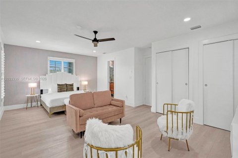 Villa ou maison à louer à Fort Lauderdale, Floride: 6 chambres, 335.56 m2 № 2248046 - photo 11