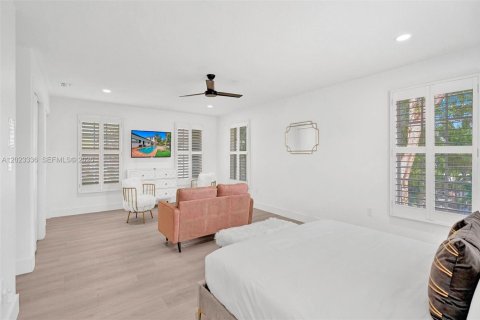 Villa ou maison à louer à Fort Lauderdale, Floride: 6 chambres, 335.56 m2 № 2248046 - photo 8