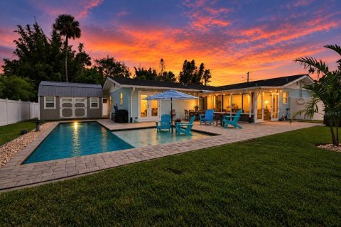 House in Edgewater, Florida 2 bedrooms, 106.84 sq.m. № 2403583 - photo 4