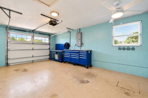 House in Edgewater, Florida 2 bedrooms, 106.84 sq.m. № 2403583 - photo 29