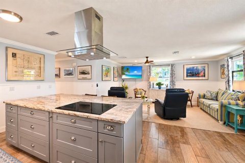 House in Edgewater, Florida 2 bedrooms, 106.84 sq.m. № 2403583 - photo 12