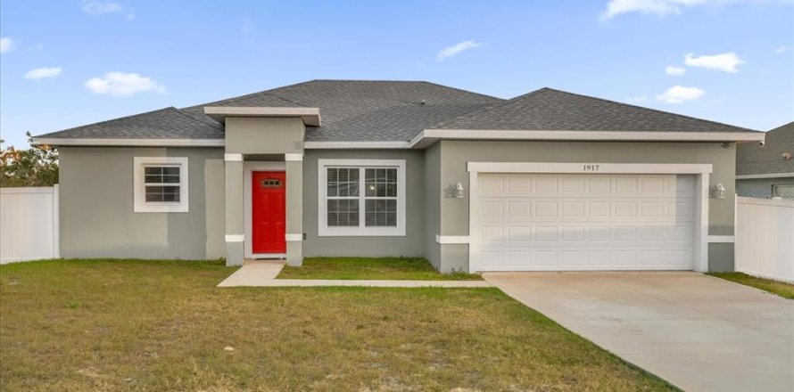 House in Poinciana, Florida 4 bedrooms, 155.98 sq.m. № 1555160
