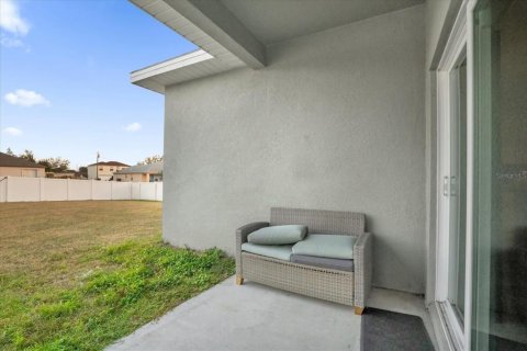 House in Poinciana, Florida 4 bedrooms, 155.98 sq.m. № 1555160 - photo 23