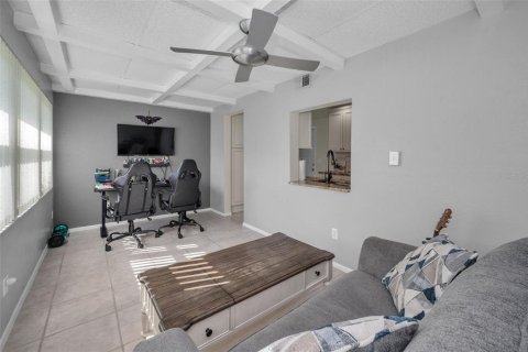 Condo in Largo, Florida, 2 bedrooms  № 1884173 - photo 28