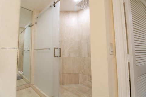 Купить кондоминиум в Ки-Бискейн, Флорида 2 спальни, 139.91м2, № 2054983 - фото 23