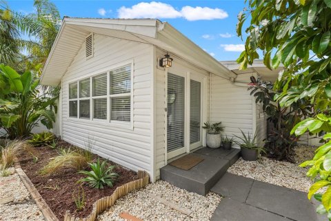 Casa en venta en Bradenton, Florida, 2 dormitorios, 111.3 m2 № 1851141 - foto 10