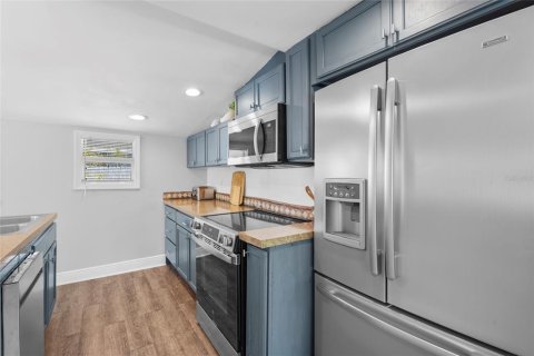 Casa en venta en Bradenton, Florida, 2 dormitorios, 111.3 m2 № 1851141 - foto 24