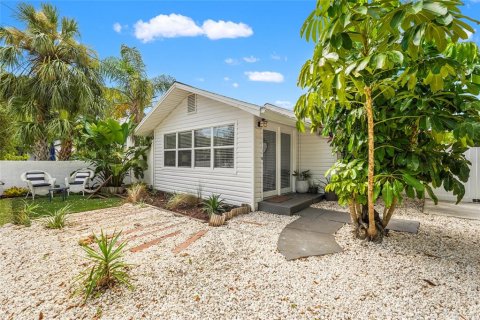 Casa en venta en Bradenton, Florida, 2 dormitorios, 111.3 m2 № 1851141 - foto 8