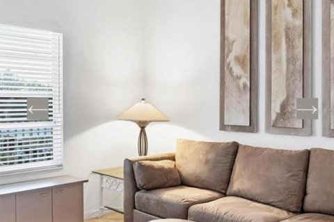 Condominio en alquiler en Sarasota, Florida, 2 dormitorios, 102.75 m2 № 1882702 - foto 17