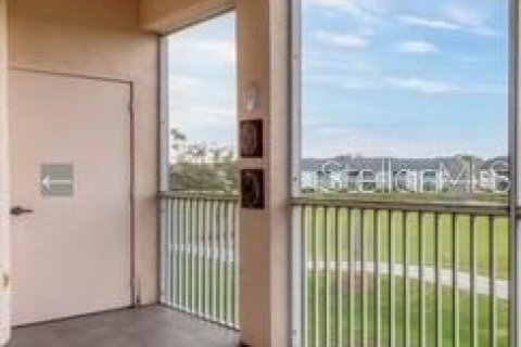 Condominio en alquiler en Sarasota, Florida, 2 dormitorios, 102.75 m2 № 1882702 - foto 3