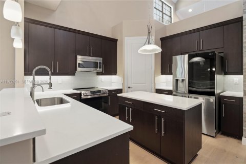 House in Parkland, Florida 5 bedrooms, 350.33 sq.m. № 2049337 - photo 6