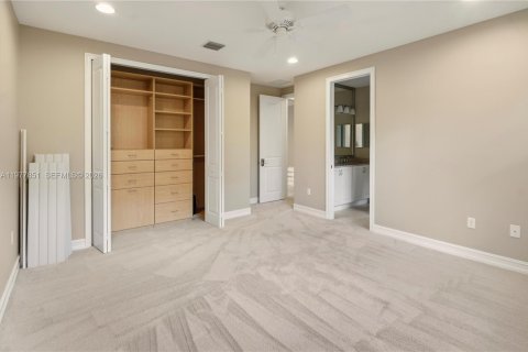 House in Parkland, Florida 5 bedrooms, 350.33 sq.m. № 2049337 - photo 24