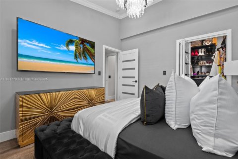 Condominio en alquiler en Miami, Florida, 3 dormitorios, 106.84 m2 № 1946338 - foto 18