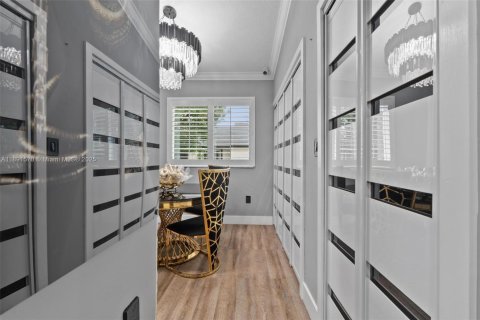 Condominio en alquiler en Miami, Florida, 3 dormitorios, 106.84 m2 № 1946338 - foto 11