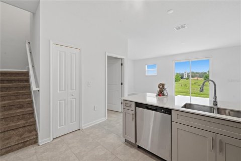 Adosado en venta en Kissimmee, Florida, 3 dormitorios, 165.37 m2 № 2238902 - foto 16