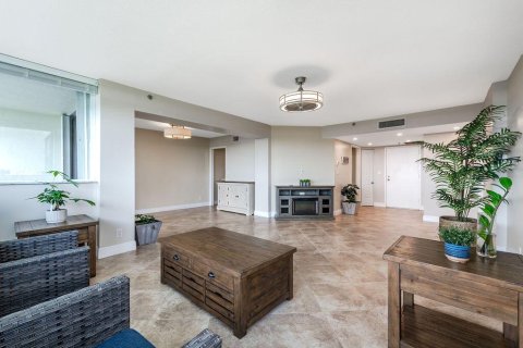 Copropriété à louer à Boca Raton, Floride: 2 chambres, 121.7 m2 № 2168732 - photo 7