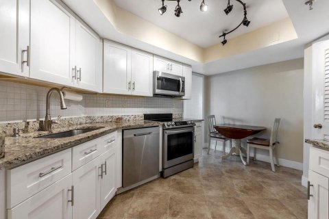 Copropriété à louer à Boca Raton, Floride: 2 chambres, 121.7 m2 № 2168732 - photo 9