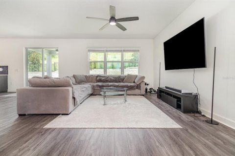 House in Minneola, Florida 3 bedrooms, 203.55 sq.m. № 1841684 - photo 9